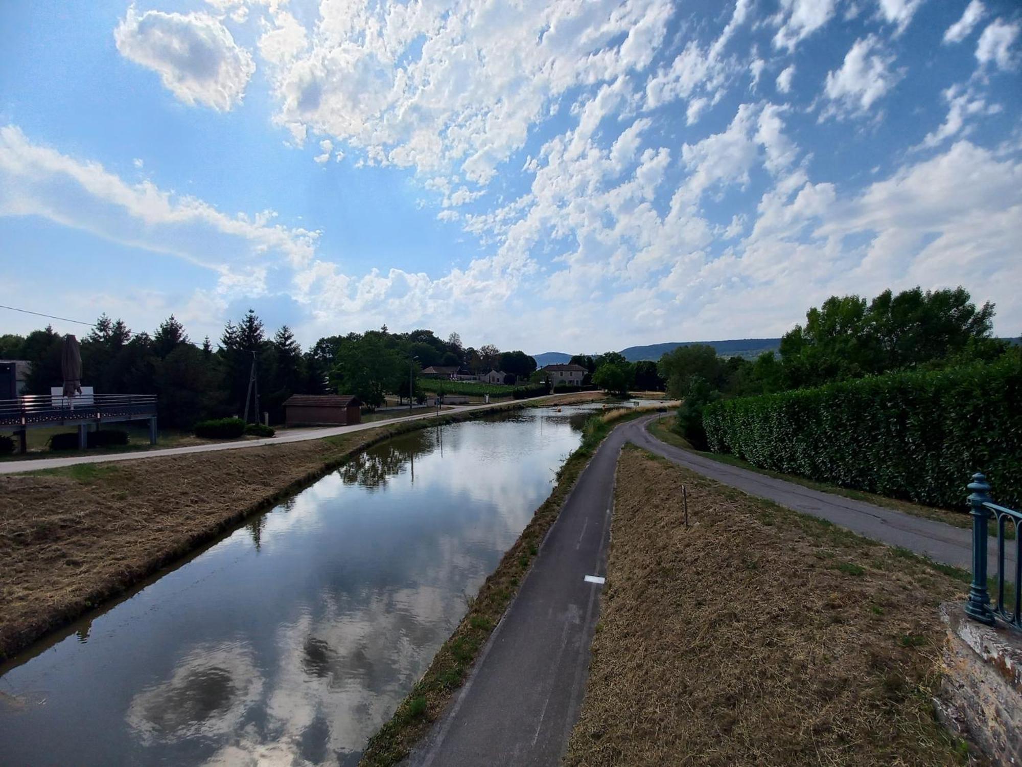 Aupres Du Lavoir Remigny エクステリア 写真